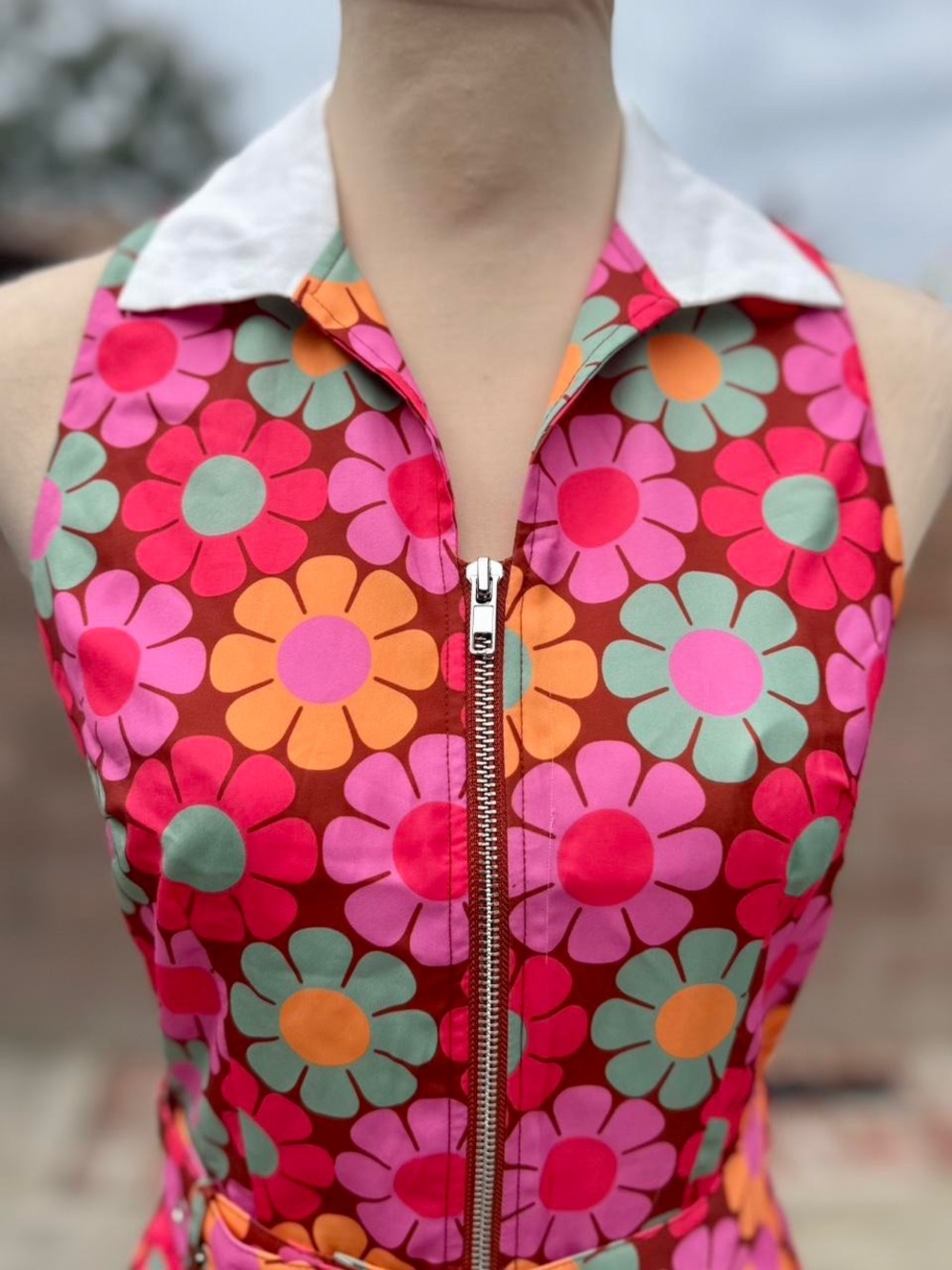 Vintage / Reteo Sugar Thrillz Pink Floral Zip Romper with White Collar - Picture 4 of 5